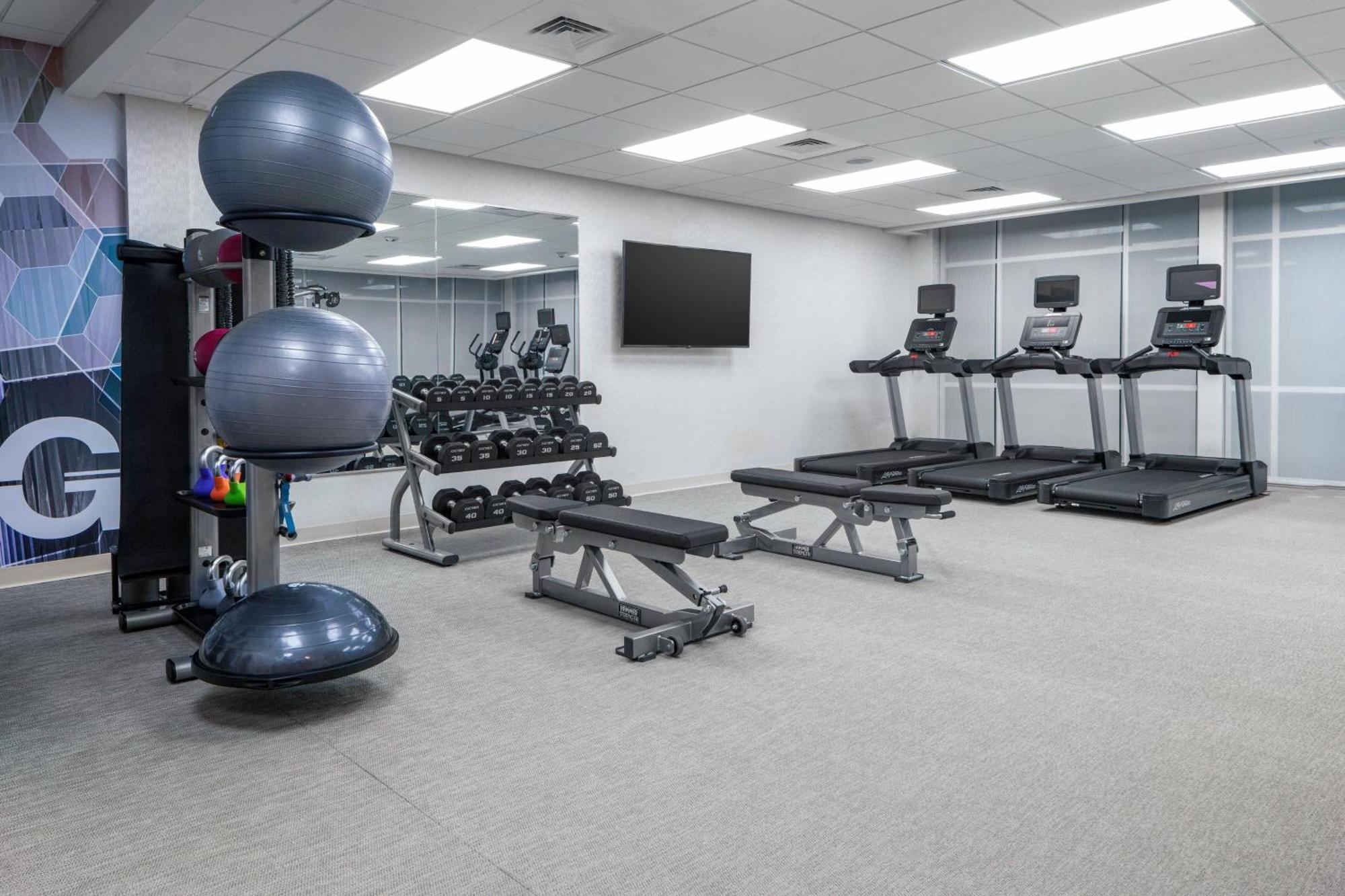 Springhill Suites By Marriott Raleigh Ейпекс Екстериор снимка